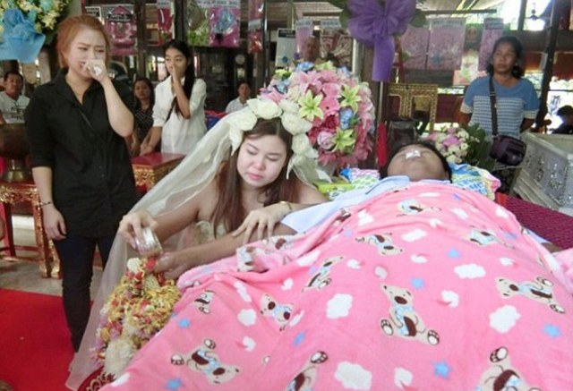 Thai woman marries dead fiance at funeral niharonline